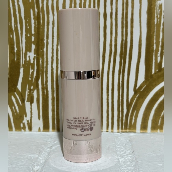 Doll10 HydraLux Foundation (Tan) - Picture 2 of 2